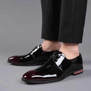 Nova Moda Britanski Formalno Obleko Čevlje Mešane Barve Moški Letnik Priložnostne Čevlji Poslovnih Poroko Čipke-Up Loafers Konicami Prstov Oxfords