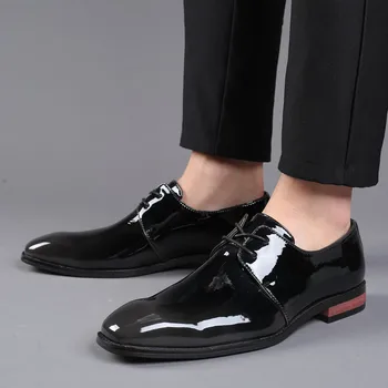 Nova Moda Britanski Formalno Obleko Čevlje Mešane Barve Moški Letnik Priložnostne Čevlji Poslovnih Poroko Čipke-Up Loafers Konicami Prstov Oxfords