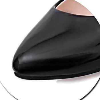 2020 Ženske Čevlje Velikih Velikosti krog-Toe Močen Pete Mati Čevlji Hotel Bonton Majhen Usnjeni Čevlji na Debelo LSS